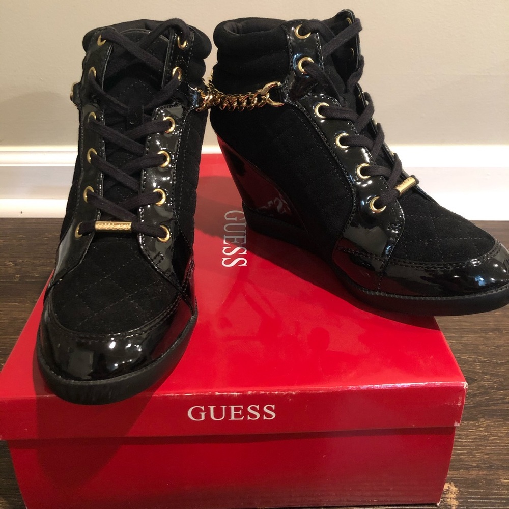 GUESS Nee Hevin Wedge Sneaker